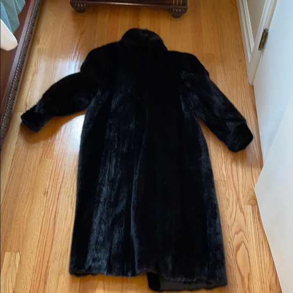 Christian Dior genuine natural mink fur coat - Picture 4 of 16